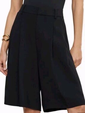 Good American Black Luxe Suiting Long Shorts 🖤